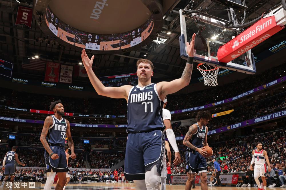 表现出色 表现出色